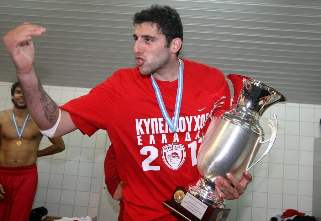 ÌÐÏÕÑÏÕÓÇÓ ÐÁÍÁÈÇÍÁÉÊÏÓ - ÏËÕÌÐÉÁÊÏÓ (ÔÅËÉÊÏÓ ÊÕÐÅËËÏÕ 2010-2011) BOUROUSIS PANATHINAIKOS - OLYMPIAKOS (CUP FINAL 2010-2011)
