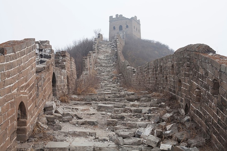 great-wall-of-china-ruined-walkway