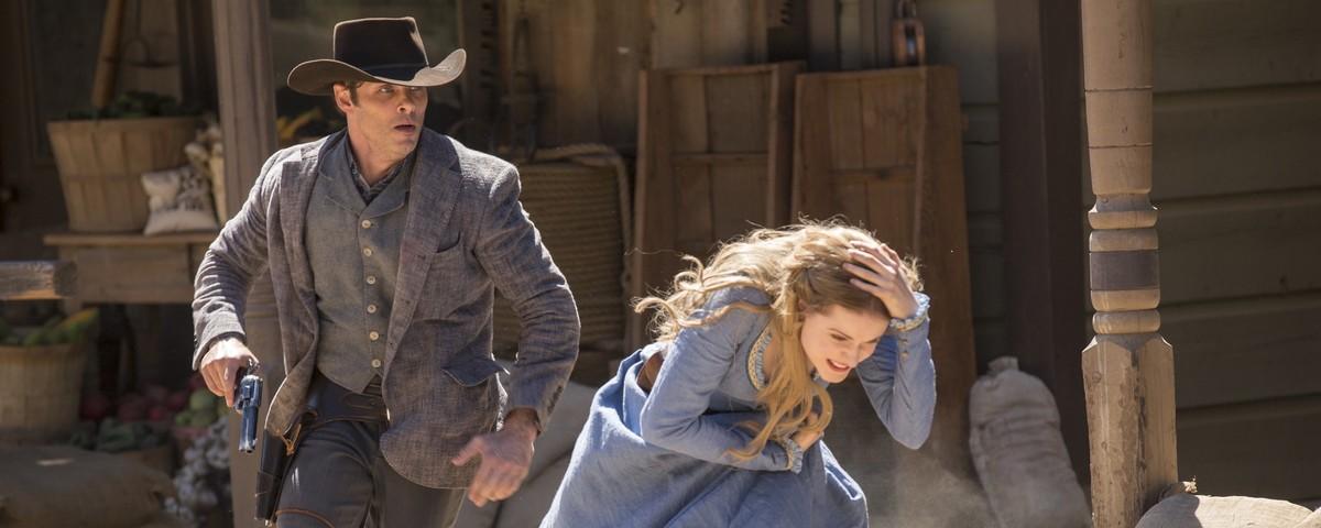 the-first-episode-of-westworld-was-a-gorgeous-sweeping-bloodbath-1475507725-crop_desktop