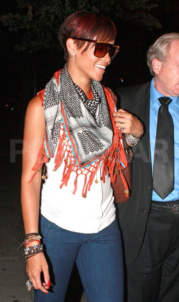 Rihanna dines out