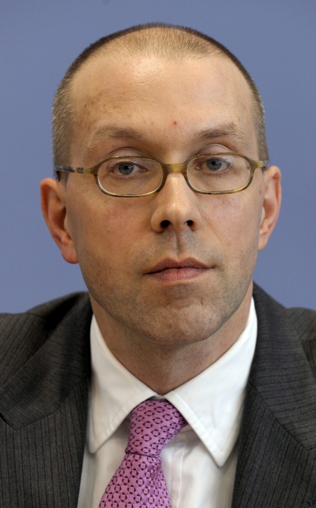 Euro zone finance ministers endorse Joerg Asmussen