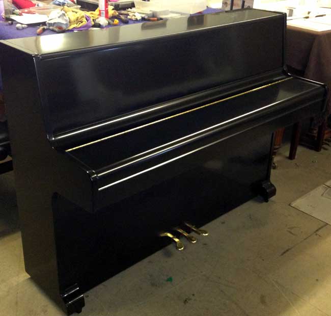 sojin-black-piano