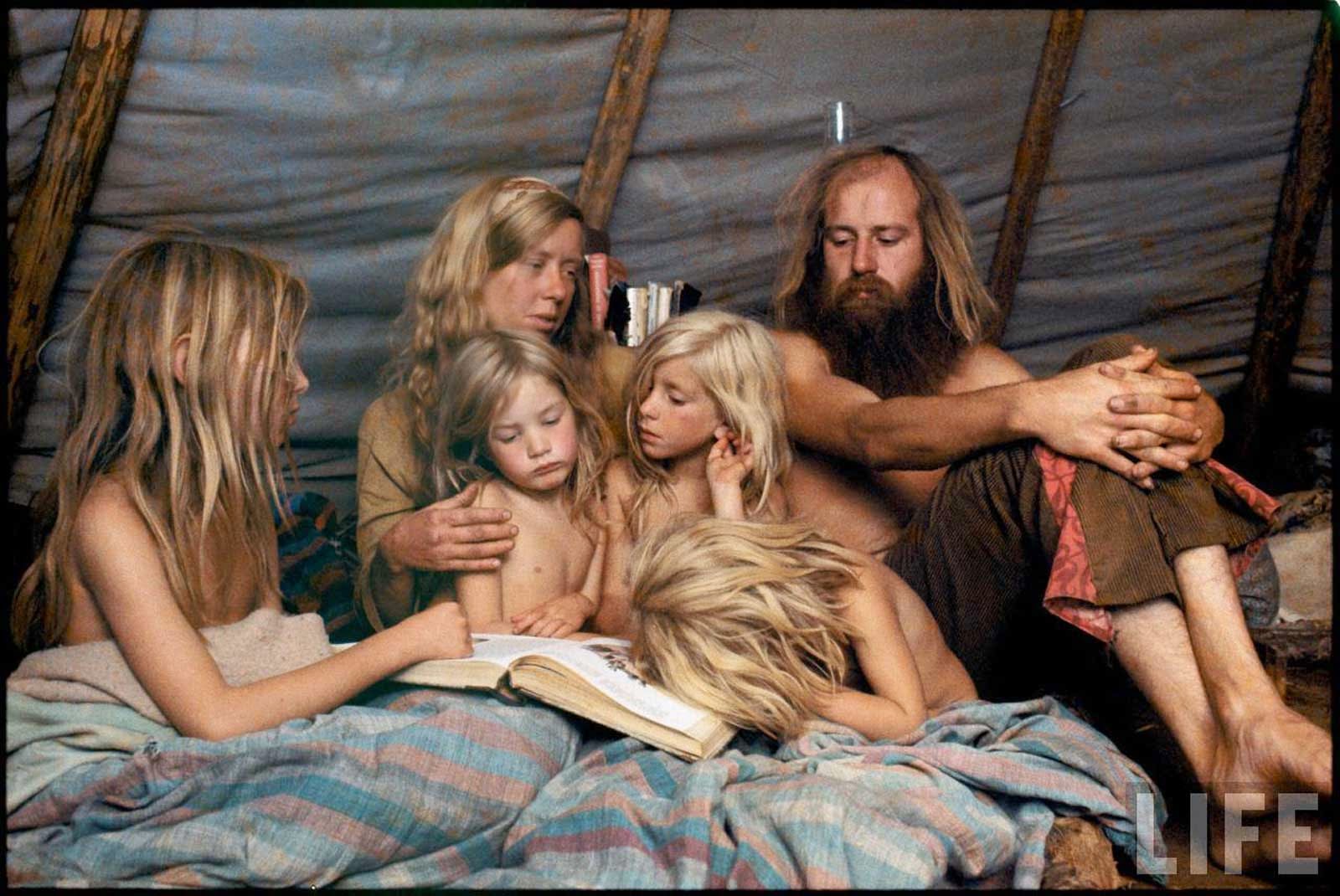 America_s_1970s_Hippie_Communes_1_