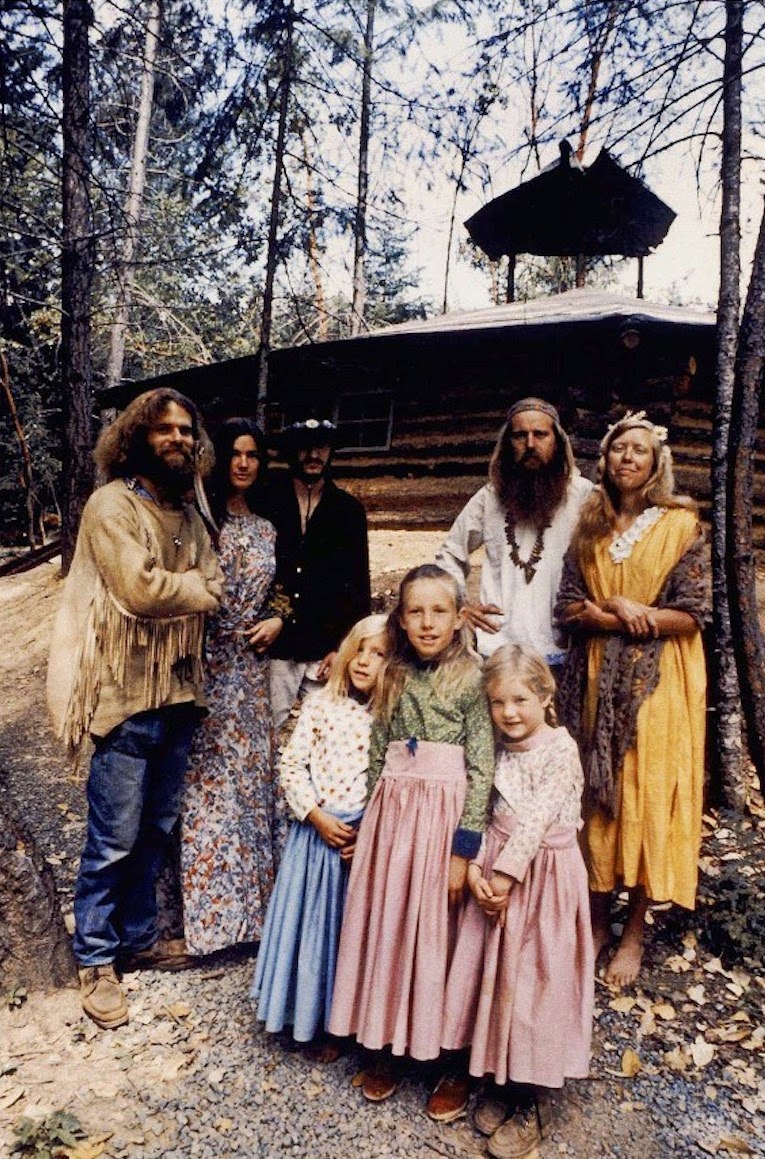America’s 1970s Hippie Communes (4)
