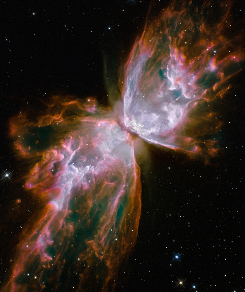 Το Νεφέλωμα της Πεταλούδας γεννήθηκε από την έκρηξη ενός αστεριού με μάζα πενταπλάσια απ'αυτή του Ήλιου