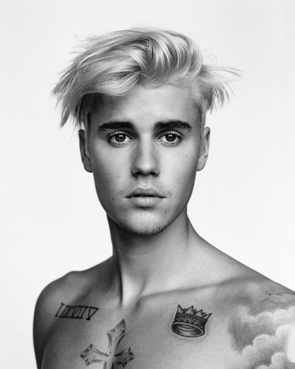 justin-bieber-interview-the-singer-opens-up-about-the-pressure-of-fame-body-image-1447177675